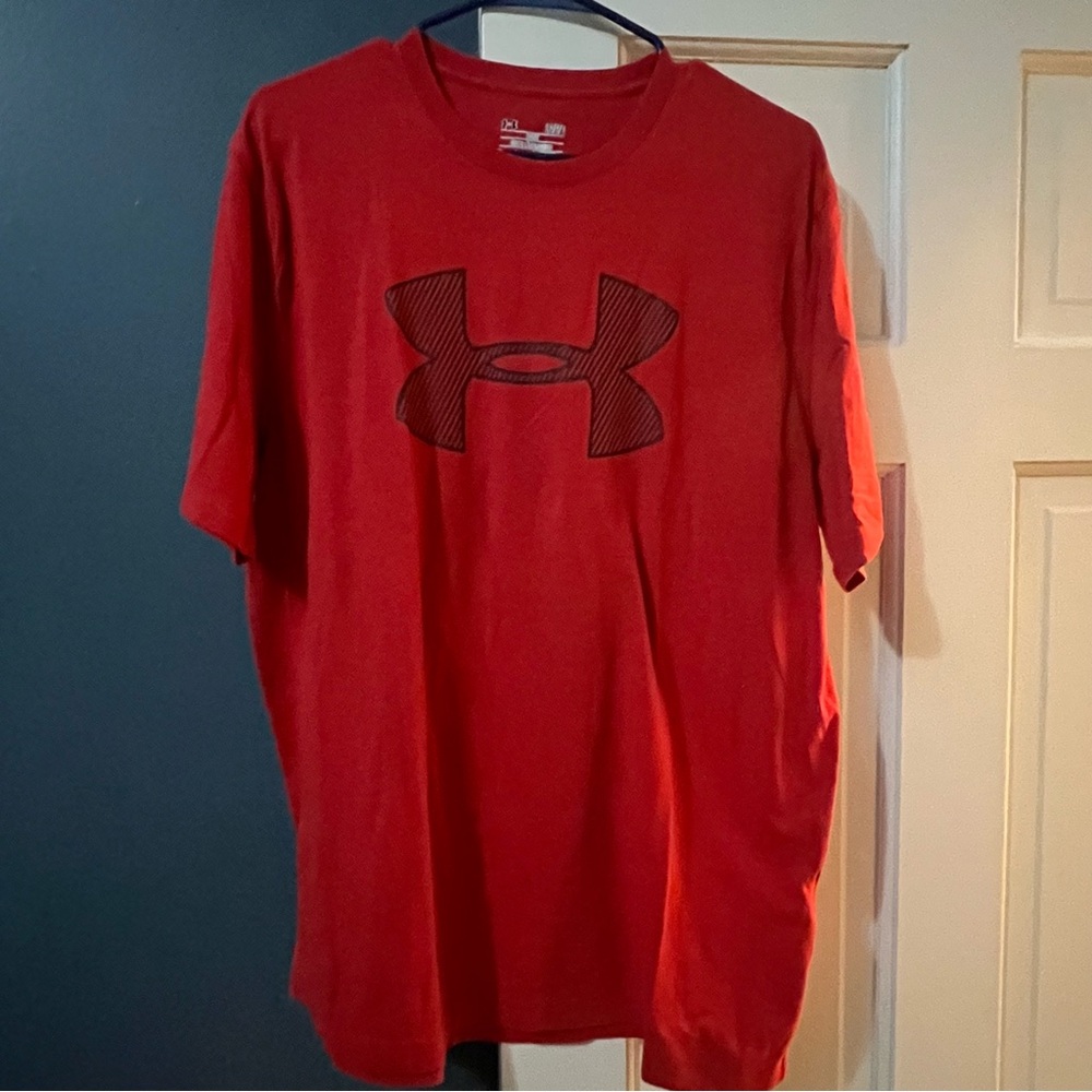 Under Armour Men's Red Short Sleeve Tee